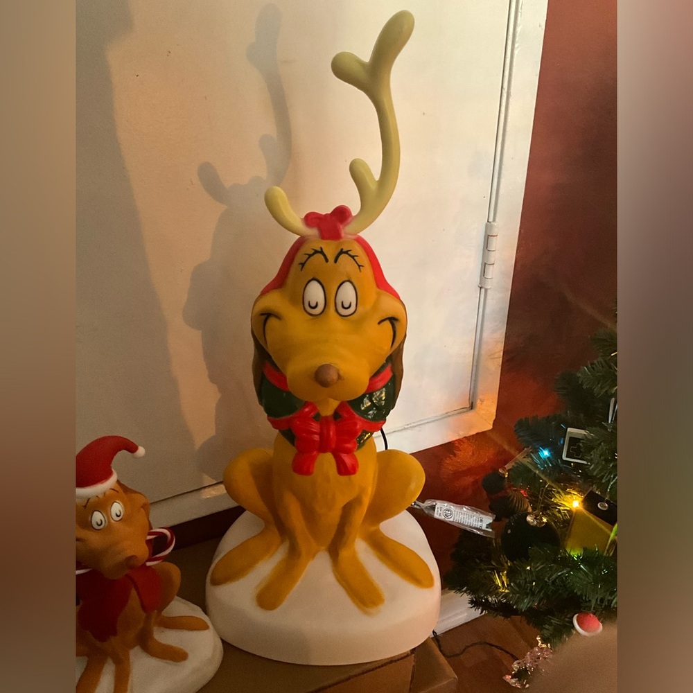 LARGE MAX Dog Christmas blow mold